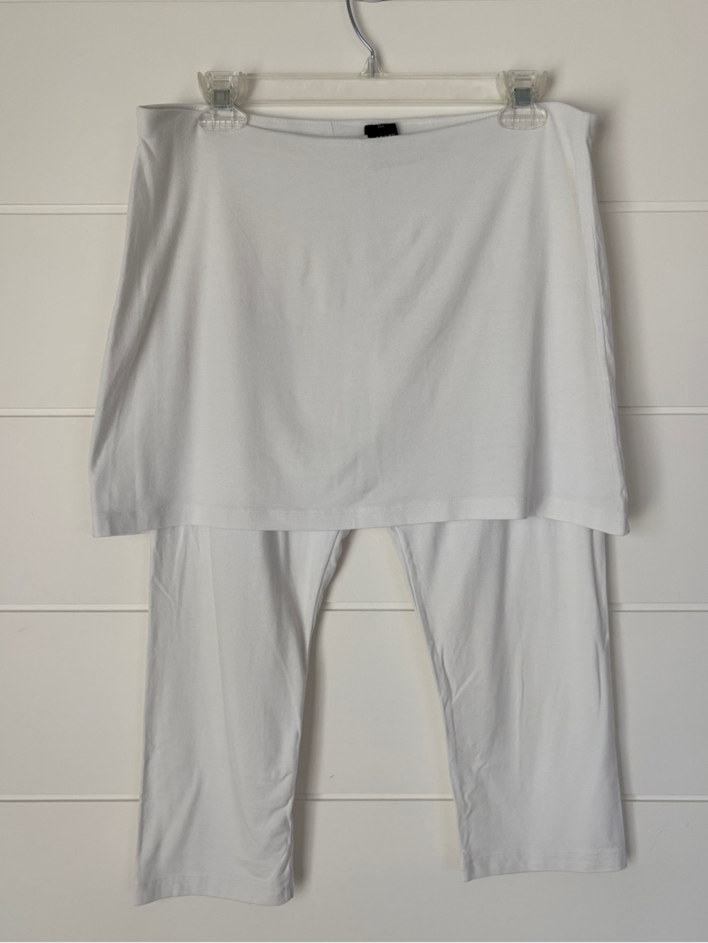 HUE White Skirted Leggings 3/4 Length Women's Athleisure Size Large